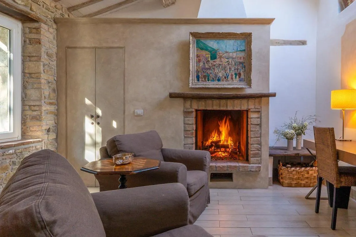 Farm stay Relais Casamassima Villa Ponte Felcino Italy